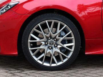Lexus RC